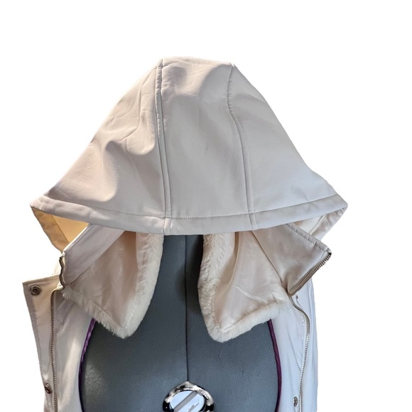 Jessica Simpson Faux Fur Collar Jacket - Picture 10 of 16